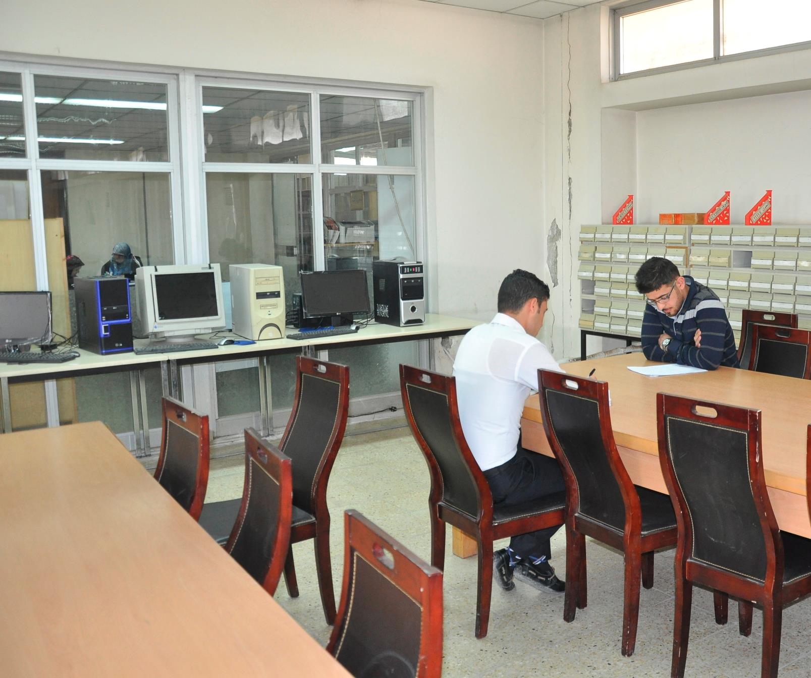 صور من المكتبة المركزية