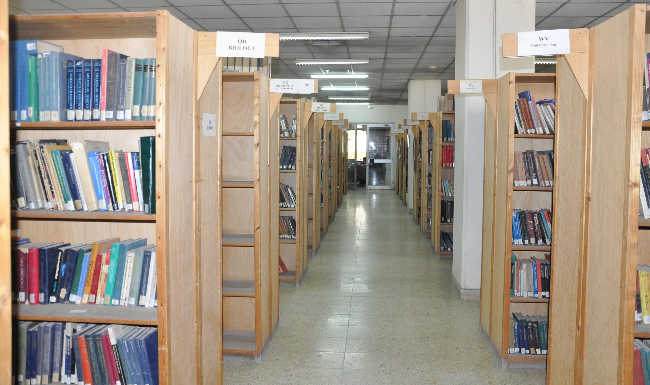 صور من المكتبة المركزية