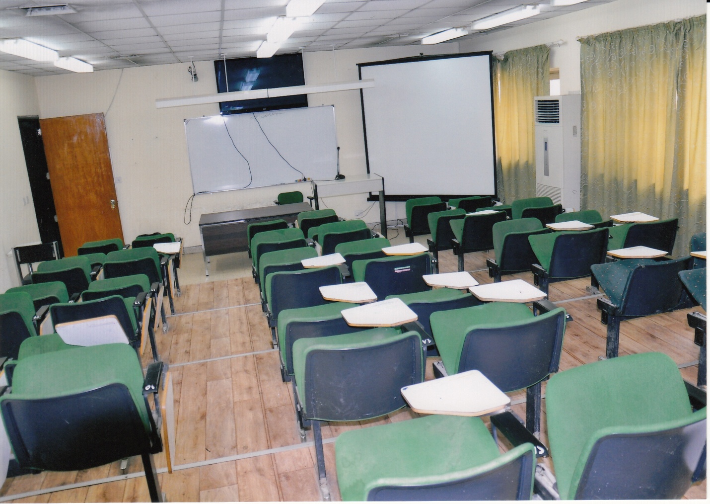 صور قاعات المحاضرات