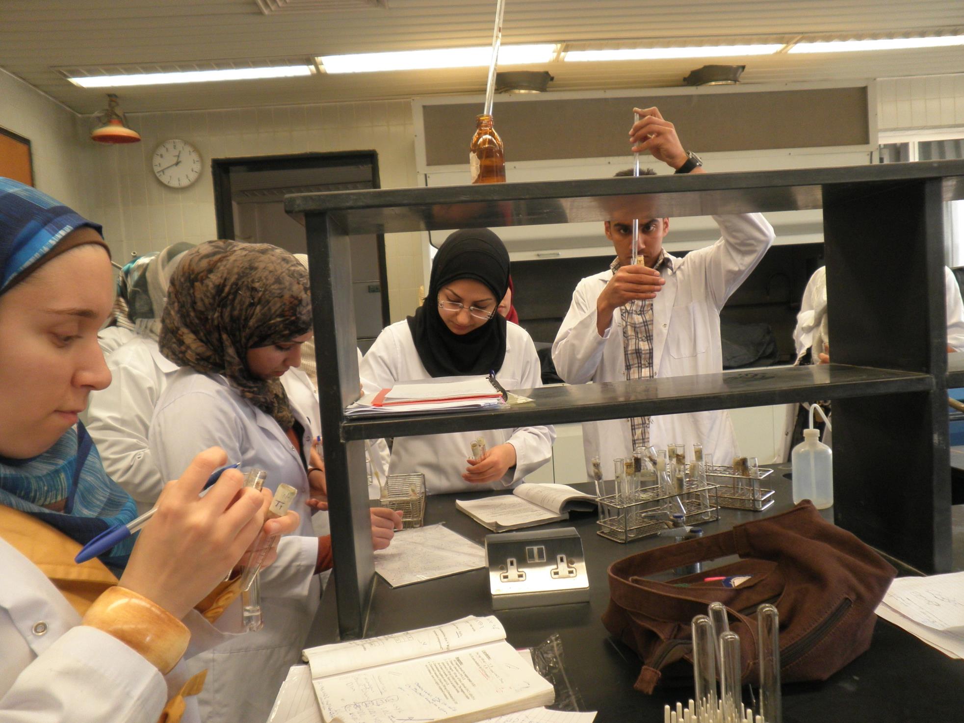 مختبر الكيمياء