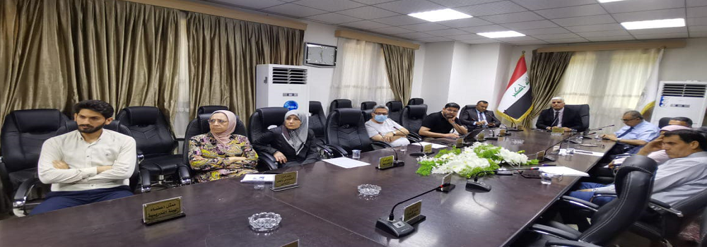 اللجنة التوجيهية القيادية للاعتمادية في الكلية تعقد اجتماعاً لاستعراض النسخة النهائية من التقرير الذاتي للاعتمادية