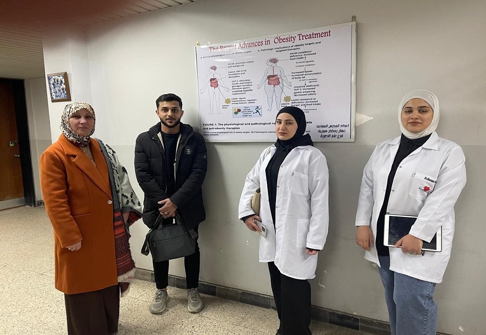 عمل بوسترات توعوية من قبل طلبة المرحلة الثالثة في كلية طب النهرين