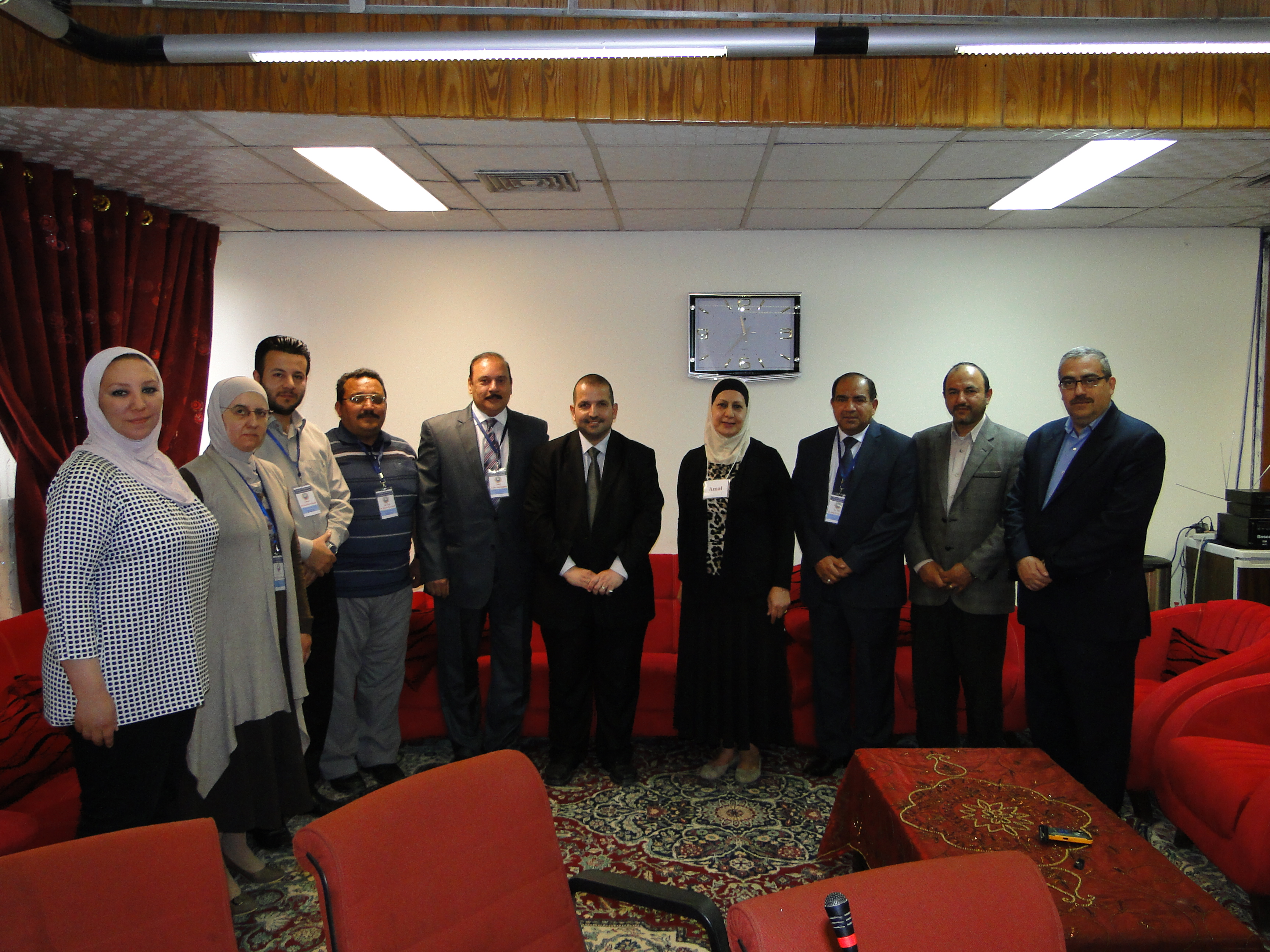 اختتام الدورة الثانية للبرنامج التدريسي السريري لمواكبة الجامعات العالمية