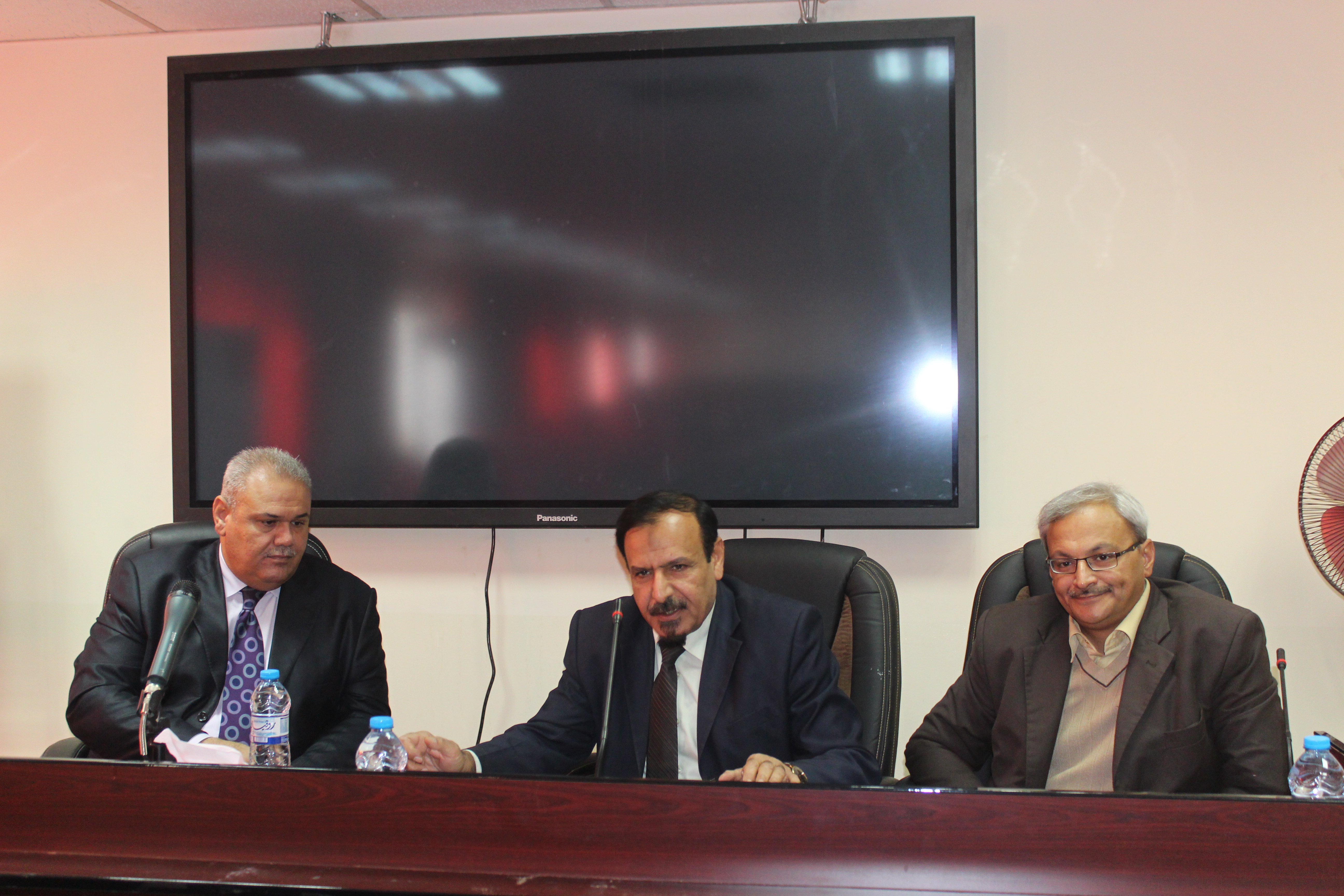 وحدة الإرشاد التربوي في كليتنا تلتقي بالطلبة النازحين ..... وحدة الاعلام 