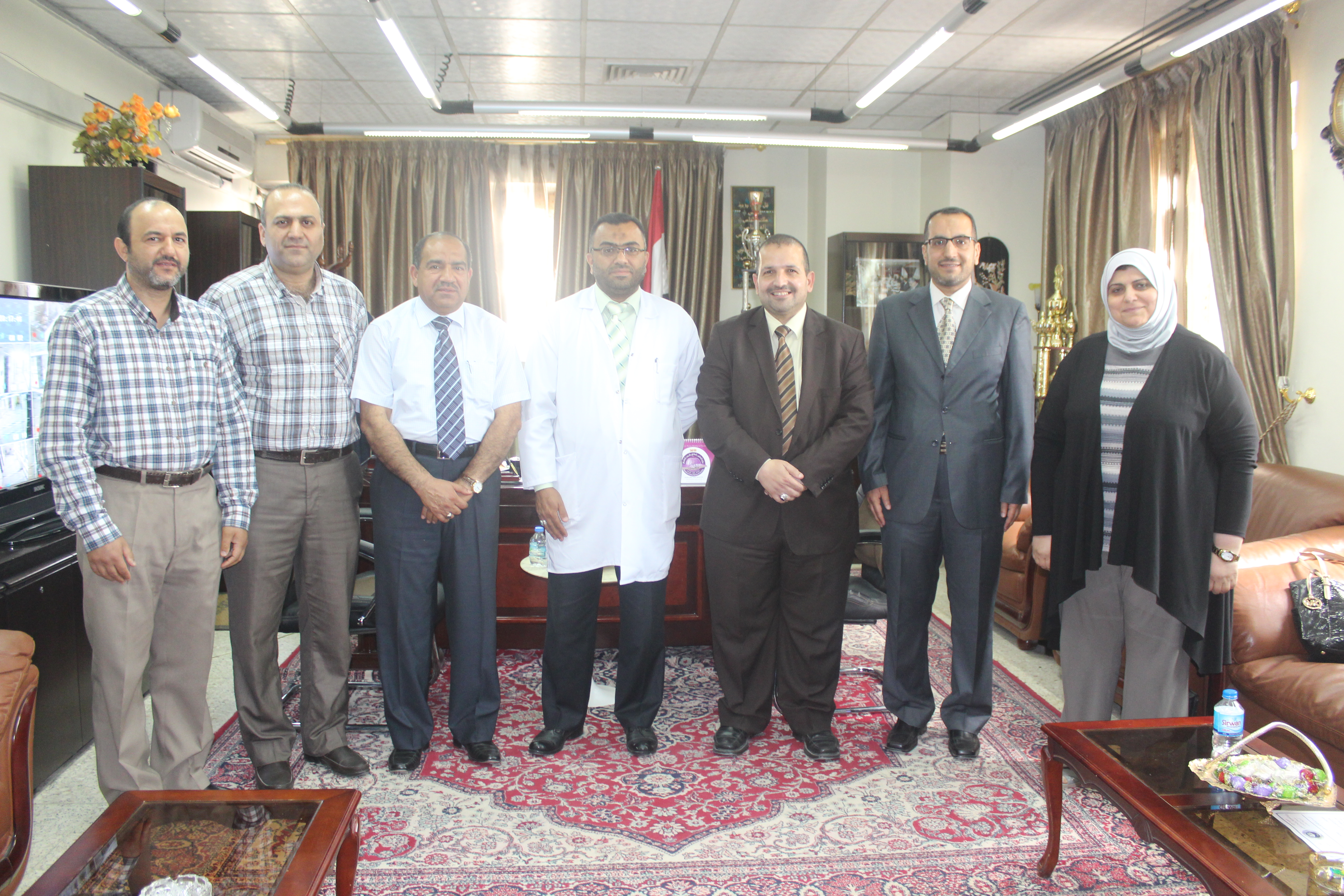 أجتماع عميد كلية الطب مع مدير  مستشفى الأمامين الكاظمين ( ع )....... وحدة الإعلام 