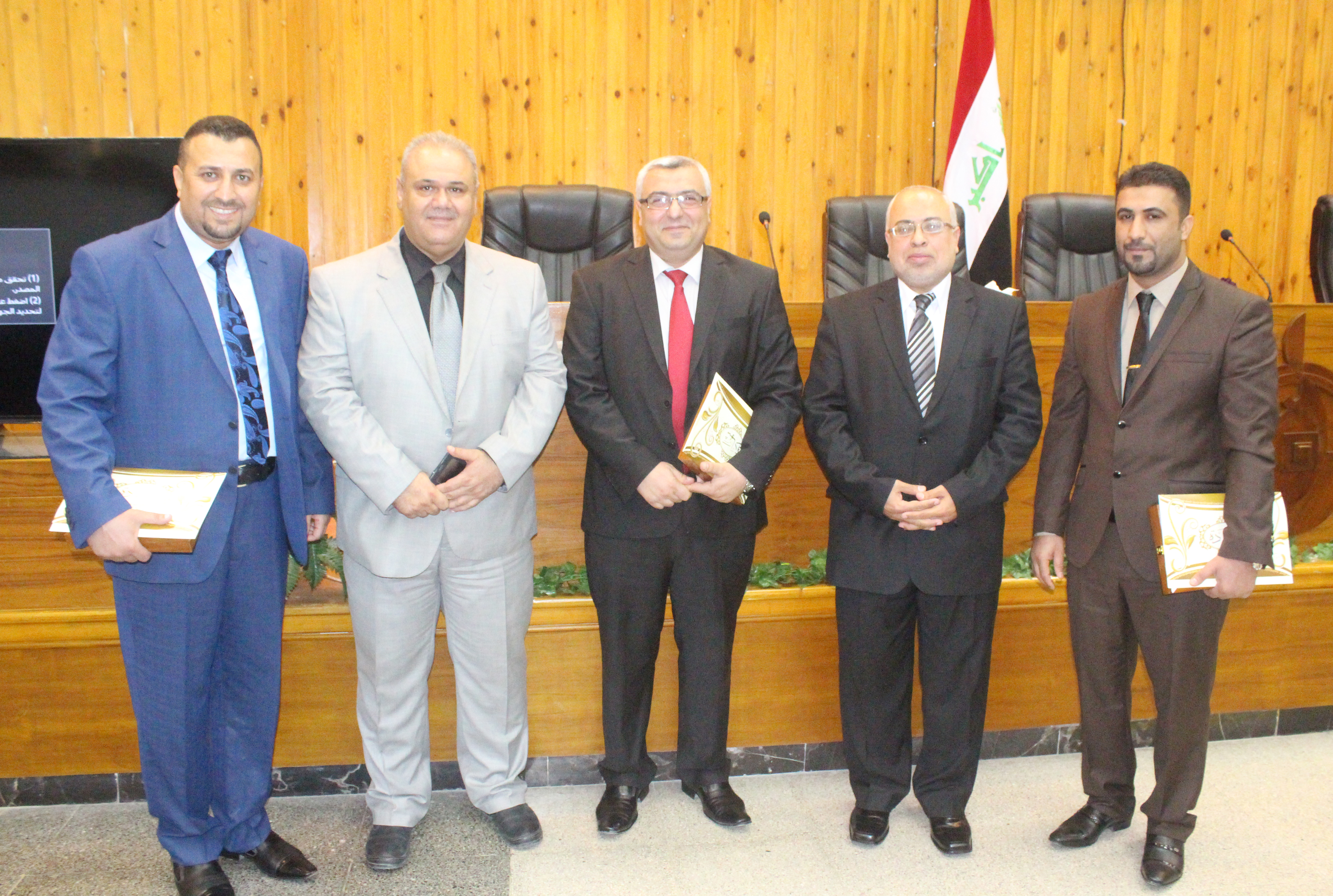 تكريم أساتذة كلية الطب في احتفالية مهرجان ربيع النهرين في رئاسة الجامعة ... وحدة الاعلام 