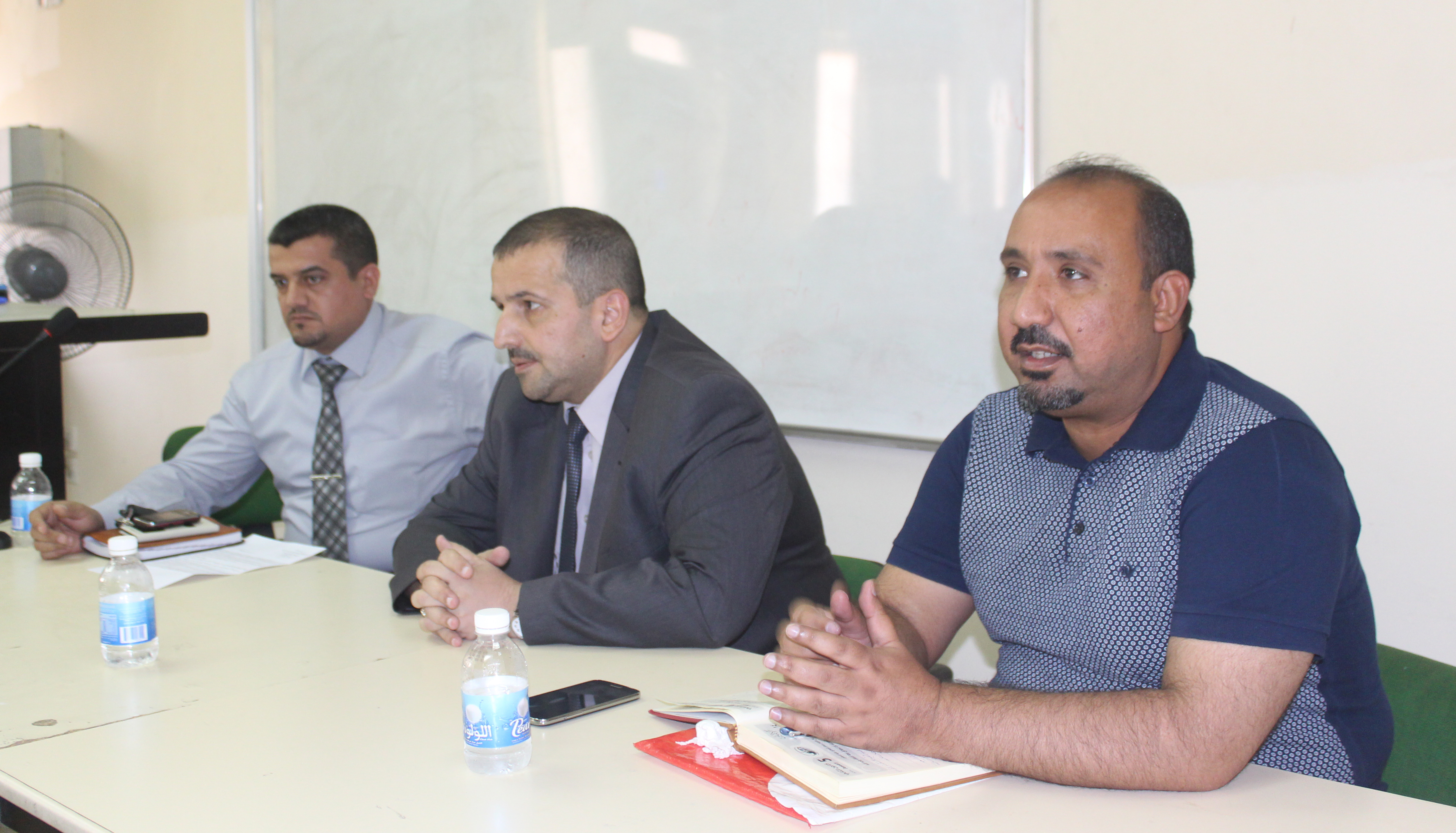 أجتماع السيد عميد كلية طب النهرين بمنتسبي ومسؤولي وحدة الحراسات المتابعة ...وحدة الاعلام