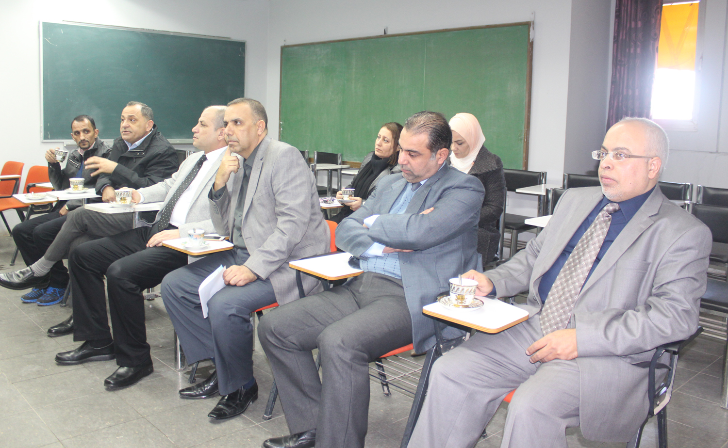 فرع طب الاسرة والمجتمع يقيم ندوة بعنوان (المخدرات وتأثيرها الصحي) ... وحدة الإعلام