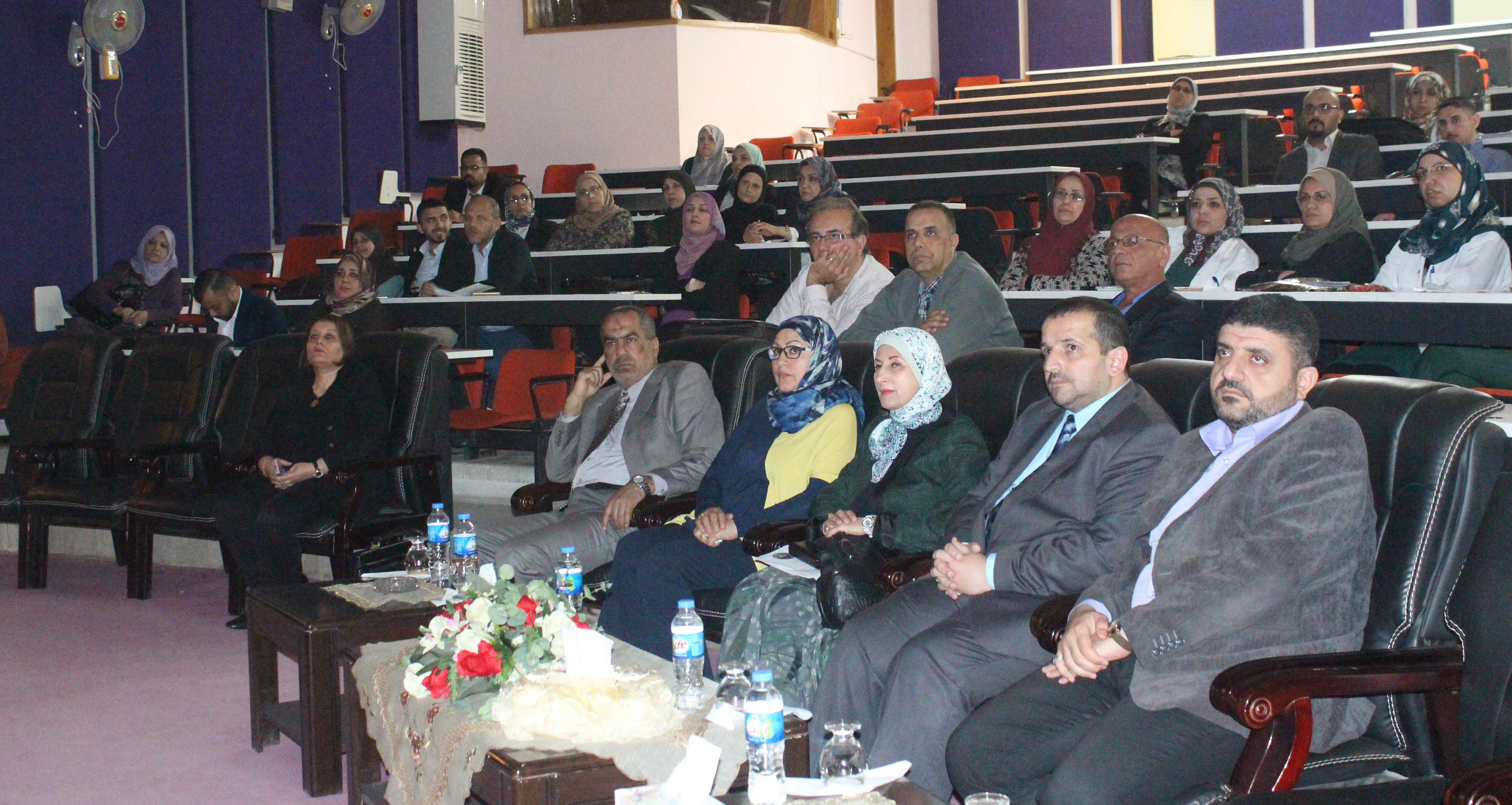 فرع النسائية والتوليد يقيم ندوة علمية بعنوان (التحديات في علاج سرطان الثدي اثناء الحمل وبعد الولادة ) ... وحدة الإعلام 