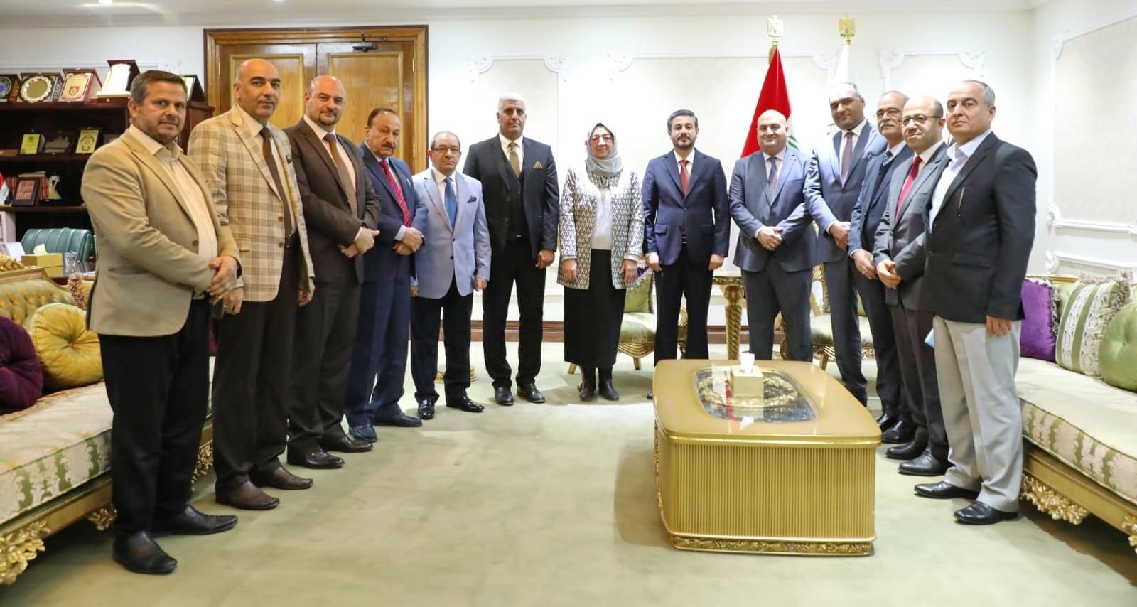 وزير التعليم يناقش مع المجلس الوطني لاعتماد كليات الطب استكمال متطلبات الاعتمادية الدولية