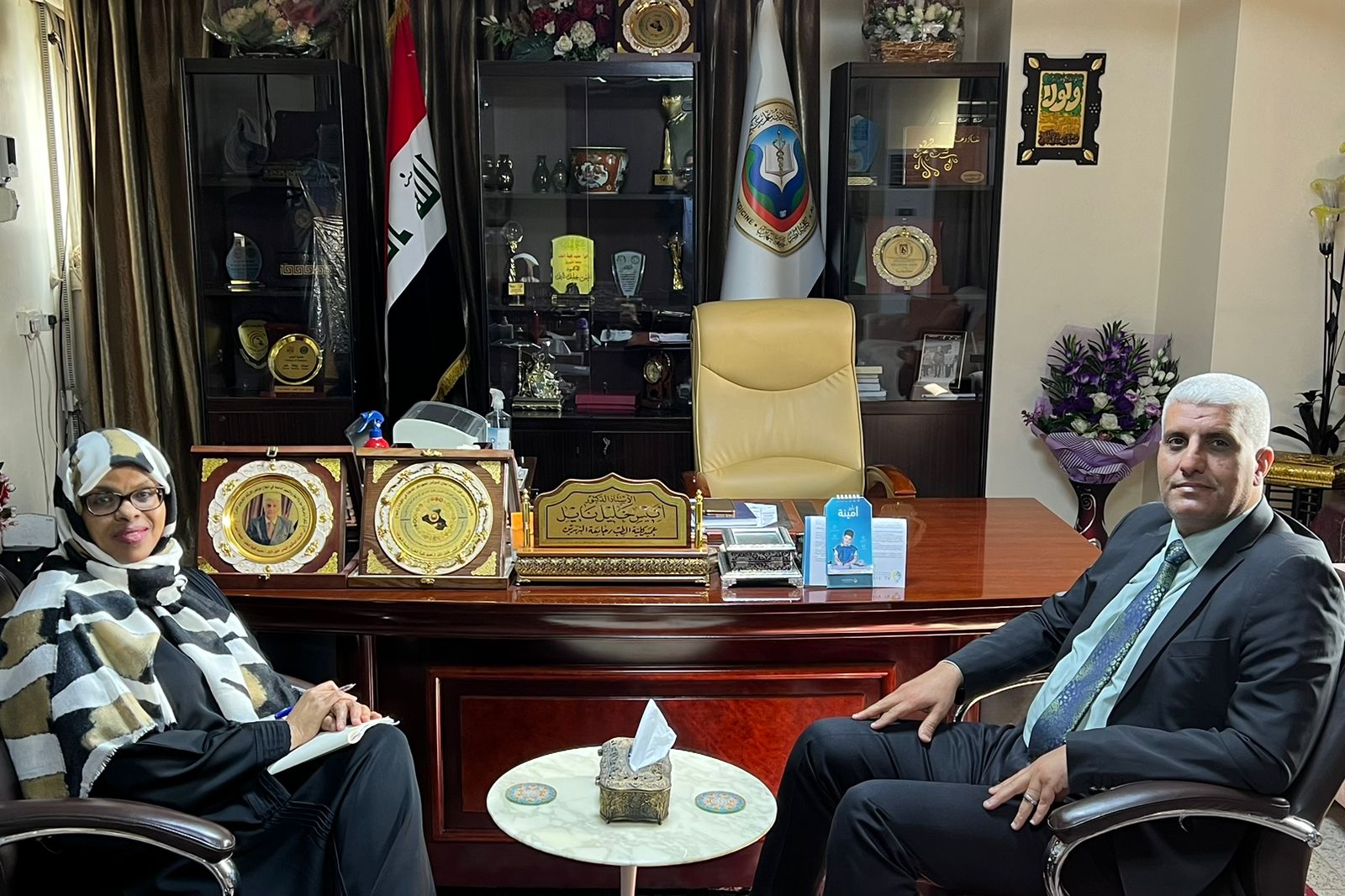 زيارة مديرة التوظيف في الشرق الاوسط لأطباء بلا حدود الفرنسية .