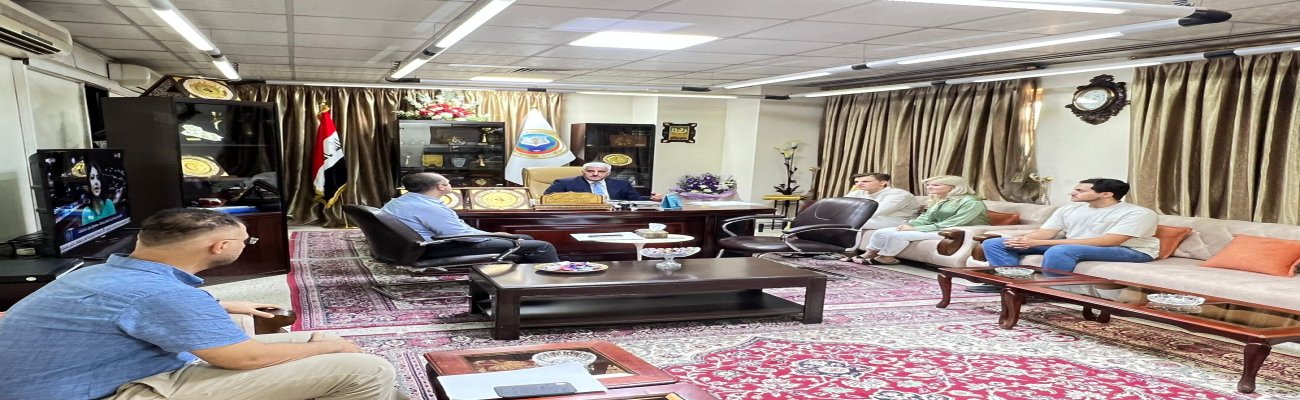 السيد عميد كلية طب النهرين يلتقي عدد من طلبة كليات الطب من جمهورية سلوڤينيا