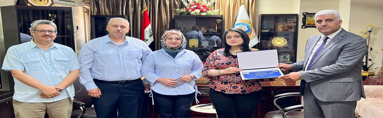 تكريم الطلبة الاوائل المشاركين في مسابقة البحث العلمي 