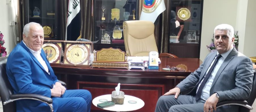 زيارة السيد رئيس لجنة التعليم النيابية لكلية طب النهرين 