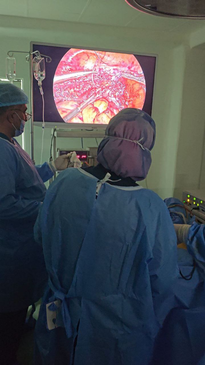 رفع رحم عن طريق الجراحة الناظورية