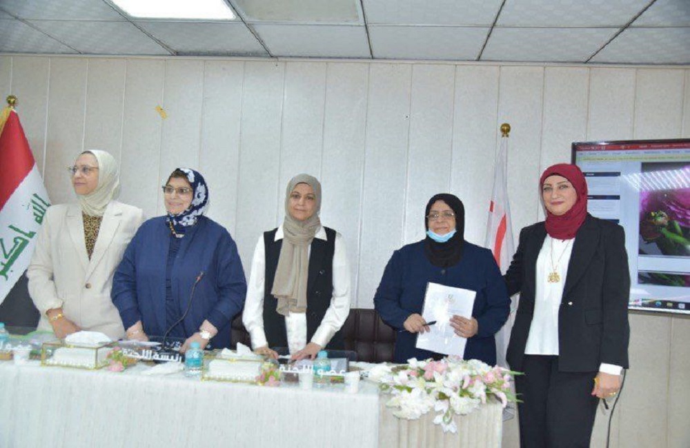 مشاركة تدريسيات من فرع النسائية في كلية طب النهرين في مناقشات بحوث البورد العربي