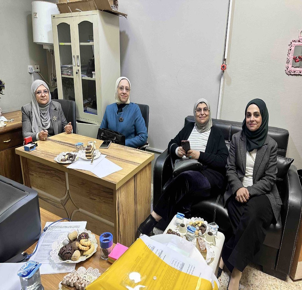 مشاركة تدريسيات من فرع النسائية والتوليد في كلية طب النهرين في  لجنه الاستلال اليدوي بكليه الطب جامعة ابن سينا