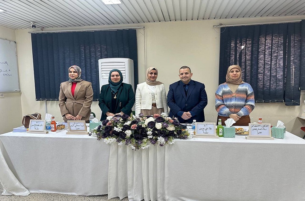 مناقشات طلبة البورد العربي والعراقي في علم الامراض في قاعة مختبر الطب العدلي في الكلية