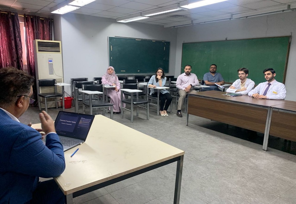 كلية طب النهرين تنظّم ورشة علمية حول فحص كفاءة الرئة للعاملين في القطاعات الصناعية