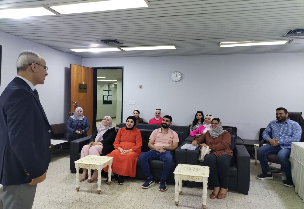 أقام فرع علم الأدوية  دورة تدريبية متخصصة في استخلاص النباتات الطبية 