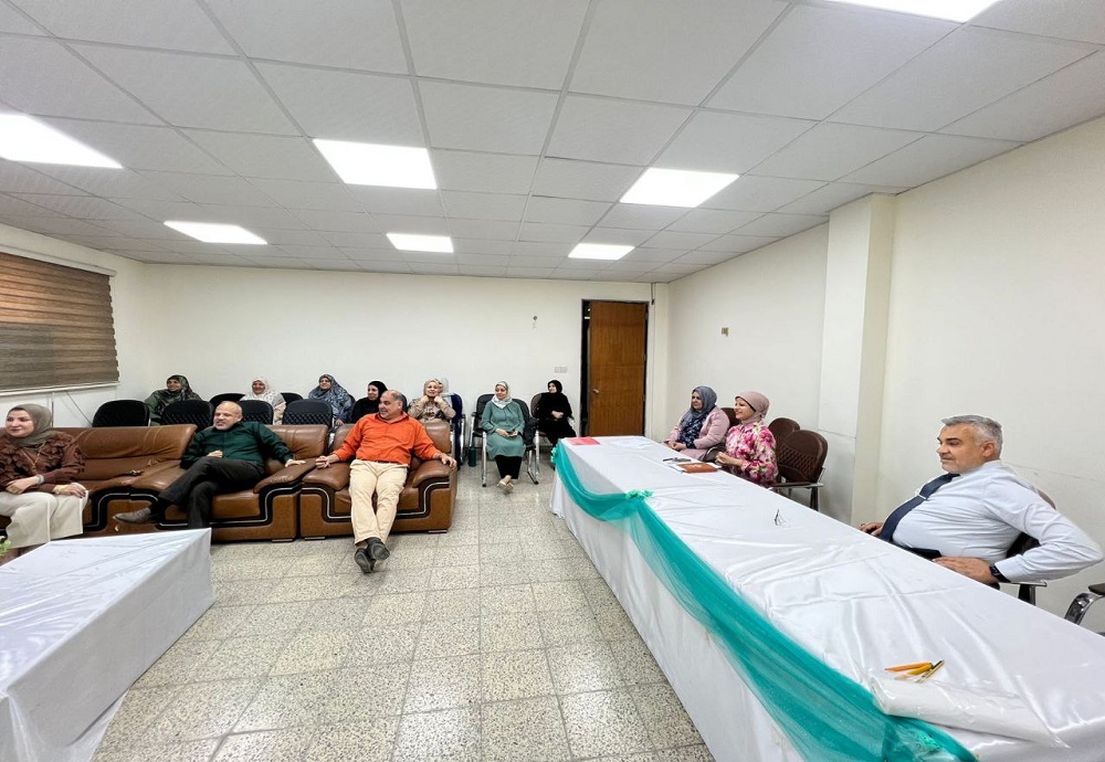 مجلس فرع الكيمياء والكيمياء الحياتية يعقد اجتماعه الدوري ويكرم عددًا من التدريسيين بمناسبة ترقياتهم العلمية 